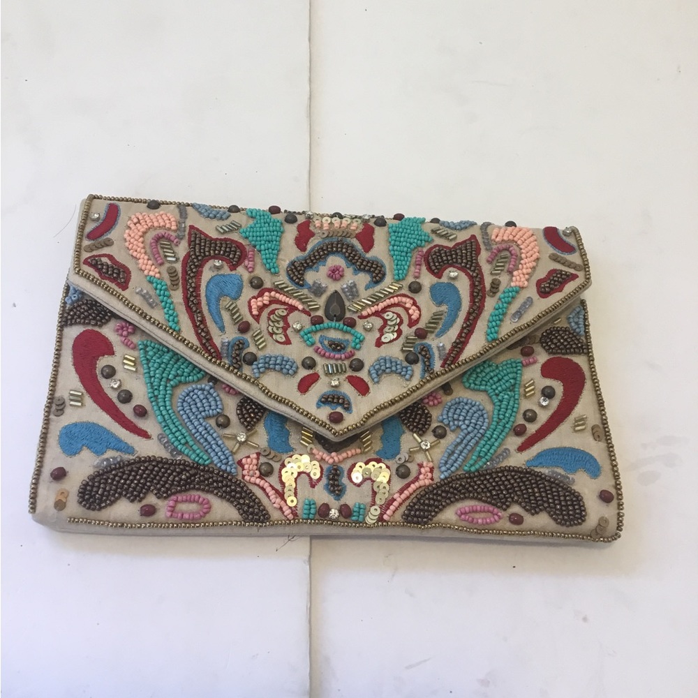 NWT DJULA PARIS BEADED ENVELOPE PURSE WITH CHAIN